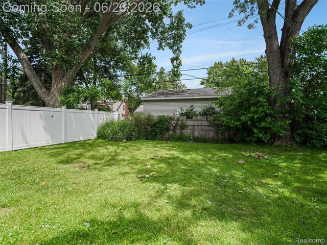 1944 Cummings Avenue, Berkley, MI 48072