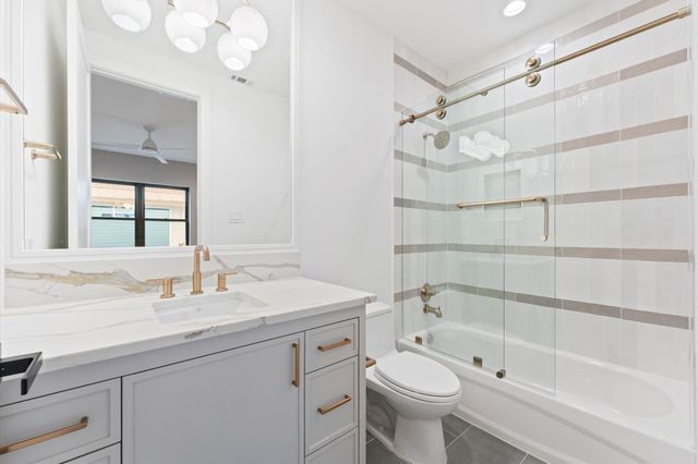5306 Gibson St, Houston, TX 77007