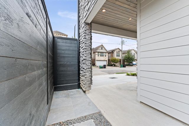 5306 Gibson St, Houston, TX 77007