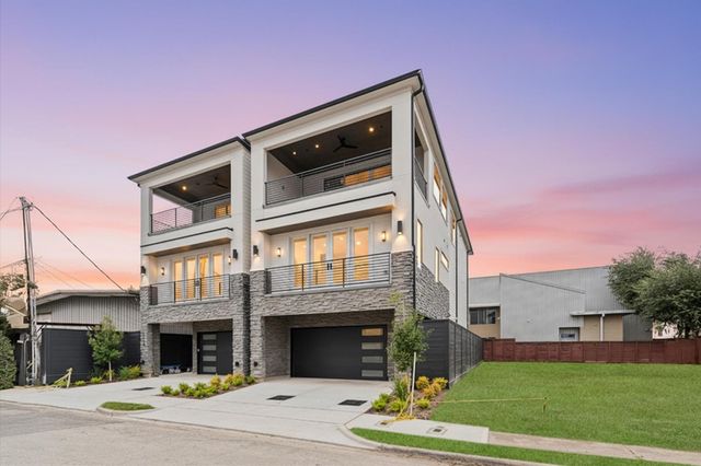 5306 Gibson St, Houston, TX 77007