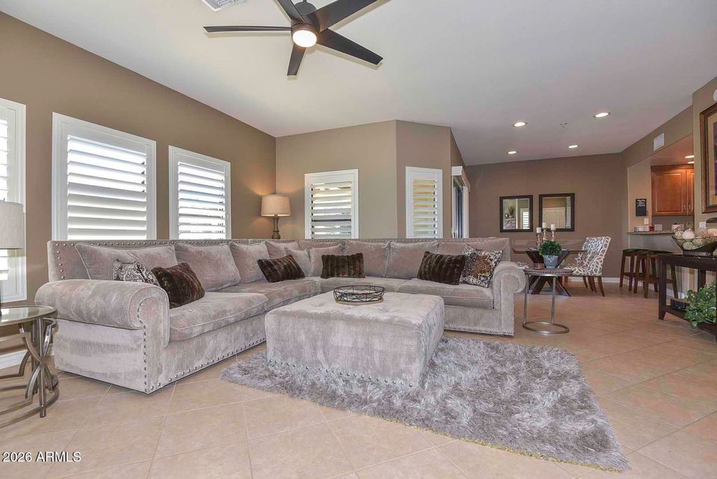 21320 N 56TH Street 2030, Phoenix, AZ 85054 — photo 3