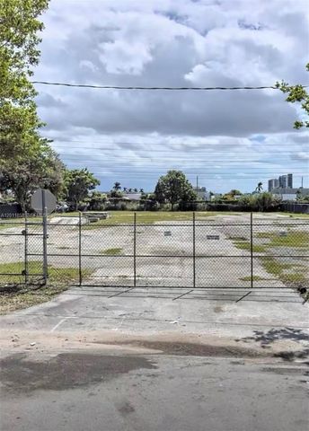 8322 NW 64, Miami, FL 33166