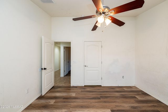 7720 E Big Meadow Drive, Tucson, AZ 85756