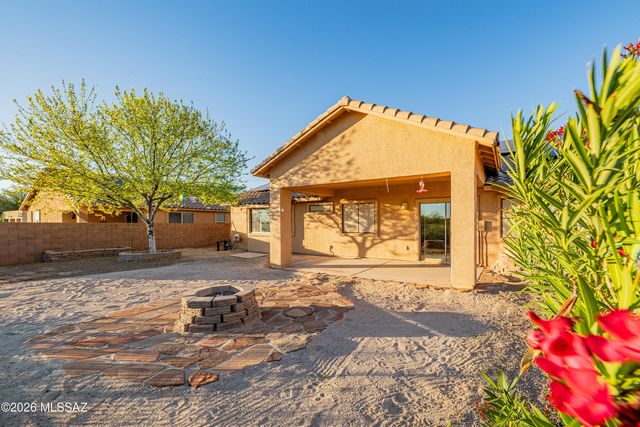 7720 E Big Meadow Drive, Tucson, AZ 85756