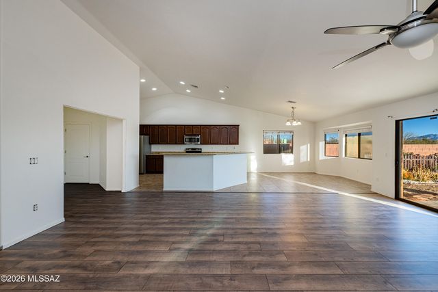 7720 E Big Meadow Drive, Tucson, AZ 85756