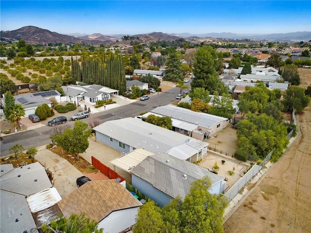 33828 Plowshare Road, Wildomar, CA 92595