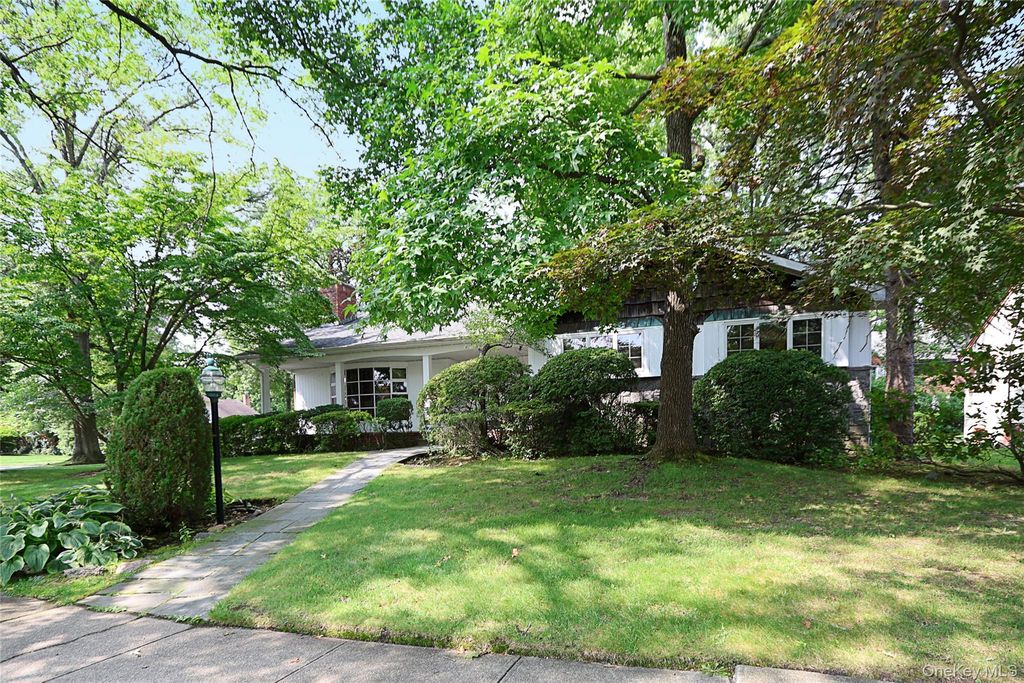 245 Birch Drive roslyn, Roslyn, NY 11576
