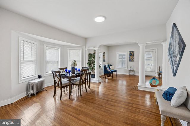 61 S MAPLE AVE, Maple Shade, NJ 08052