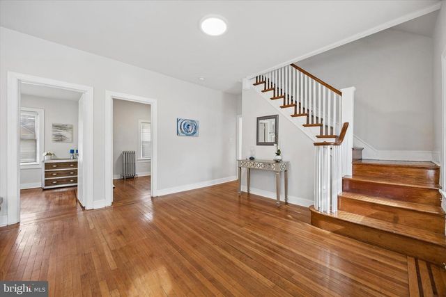 61 S MAPLE AVE, Maple Shade, NJ 08052