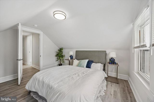 61 S MAPLE AVE, Maple Shade, NJ 08052