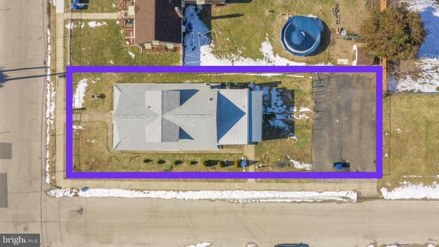 61 S MAPLE AVE, Maple Shade, NJ 08052