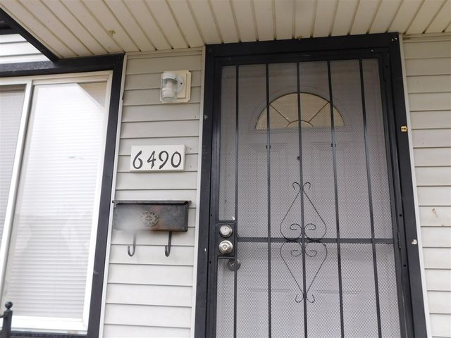 6490 Stahelin Avenue, Detroit, MI 48228