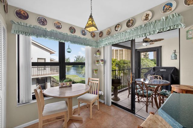 2102 Fairway Drive S, Jupiter, FL 33477