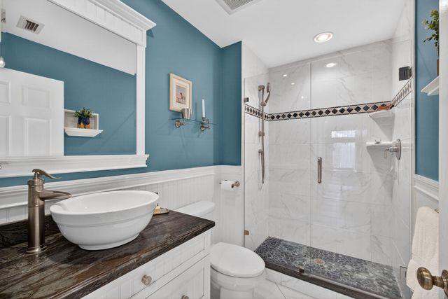 2102 Fairway Drive S, Jupiter, FL 33477