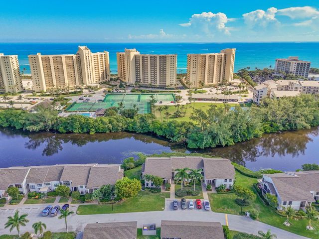 2102 Fairway Drive S, Jupiter, FL 33477