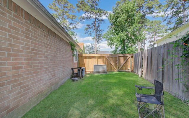 15702 W Astern Drive, Crosby, TX 77532