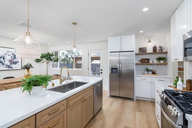 3996 Hatton St, San Diego, CA 92111