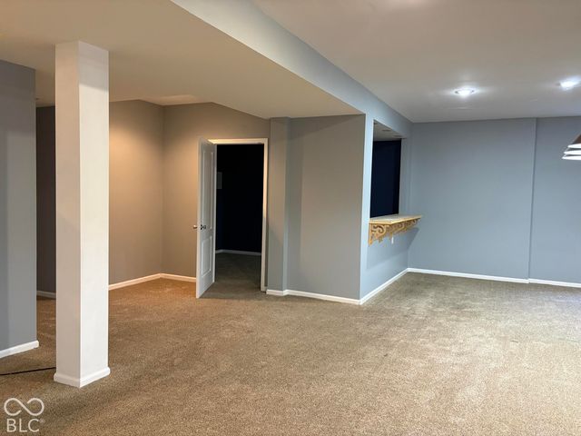 2801 Newbury Court, Zionsville, IN 46077