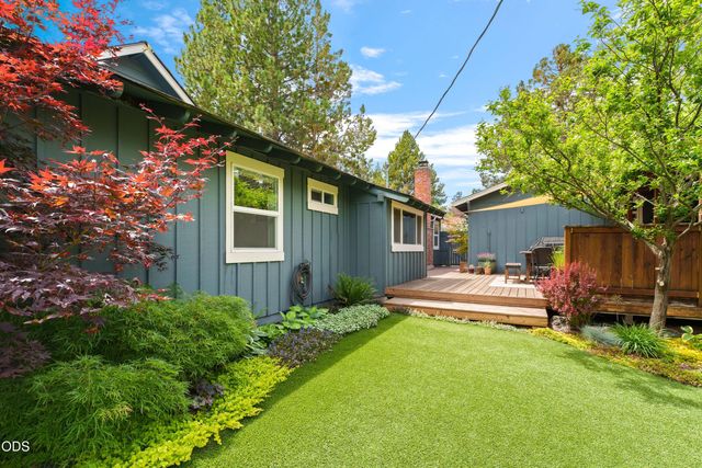 1212 NE Revere Avenue, Bend, OR 97701