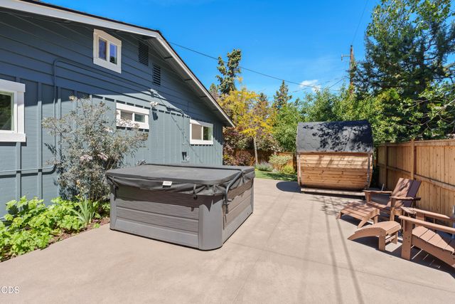 1212 NE Revere Avenue, Bend, OR 97701