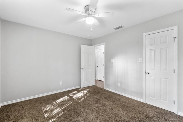 1512 N Anglin Street, Cleburne, TX 76031