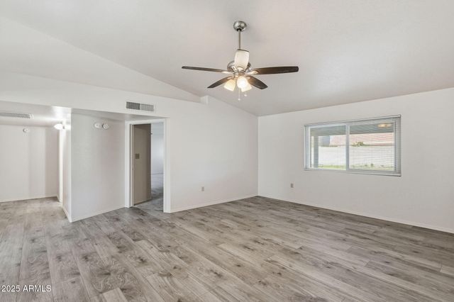 7016 E MENLO Street, Mesa, AZ 85207