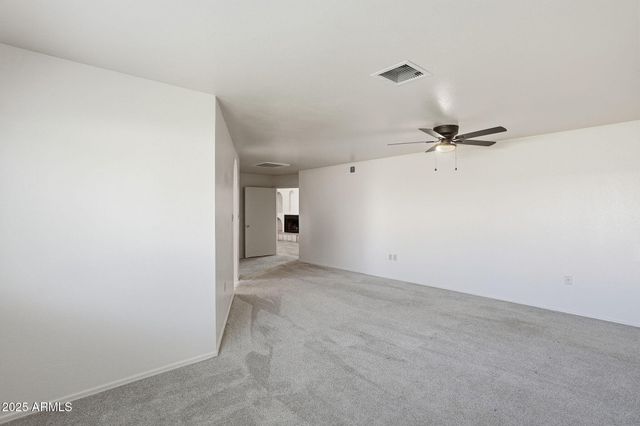 7016 E MENLO Street, Mesa, AZ 85207