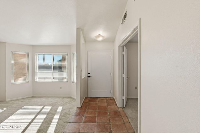 7016 E MENLO Street, Mesa, AZ 85207