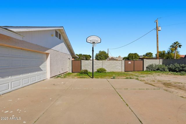 7016 E MENLO Street, Mesa, AZ 85207