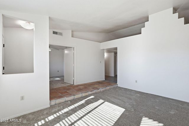 7016 E MENLO Street, Mesa, AZ 85207