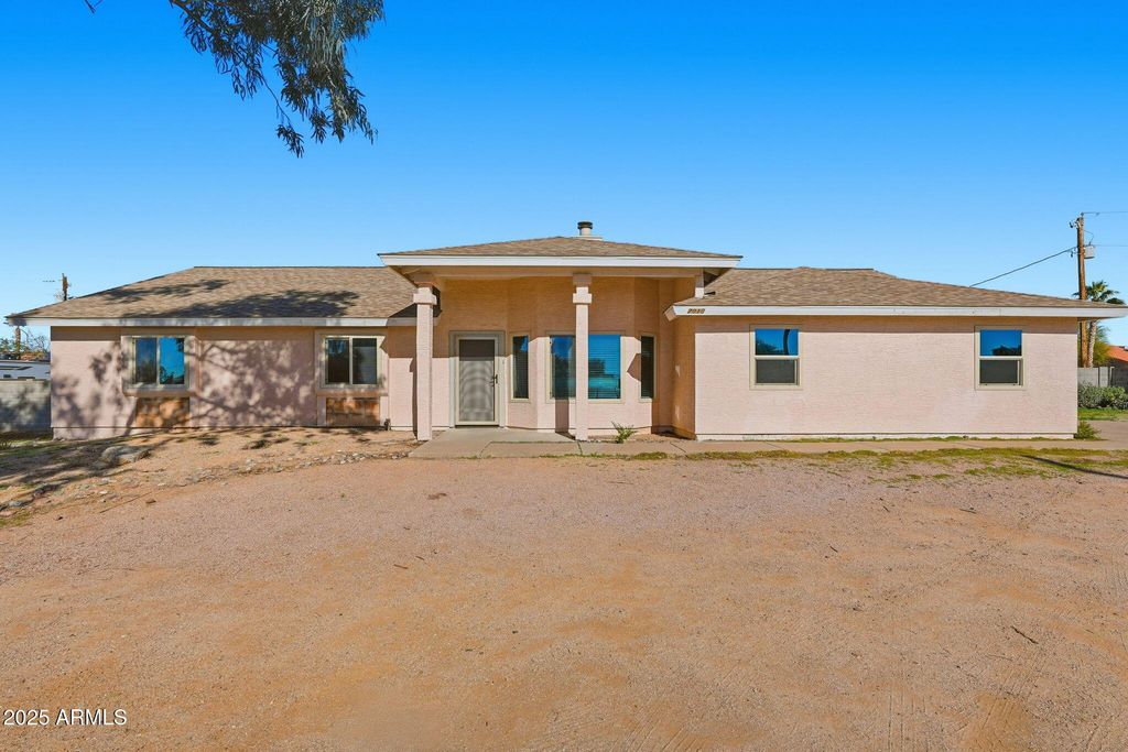 7016 E MENLO Street, Mesa, AZ 85207