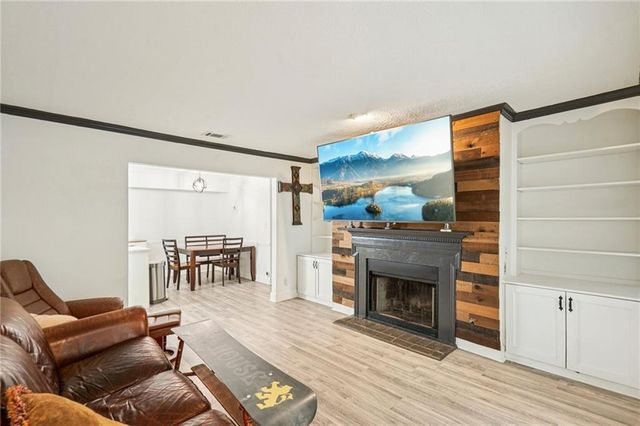 2071 Brian Way, Decatur, GA 30033