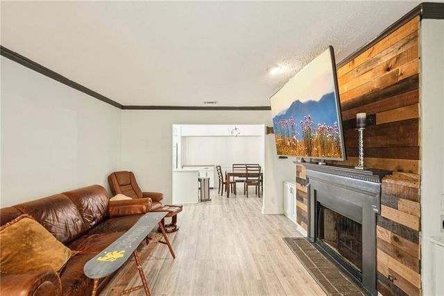 2071 Brian Way, Decatur, GA 30033