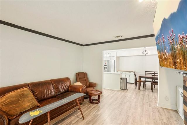 2071 Brian Way, Decatur, GA 30033