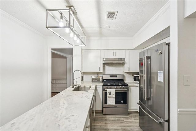 2071 Brian Way, Decatur, GA 30033