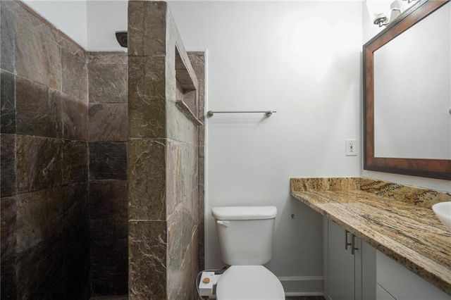 2071 Brian Way, Decatur, GA 30033