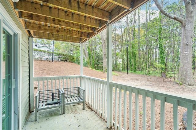 2071 Brian Way, Decatur, GA 30033