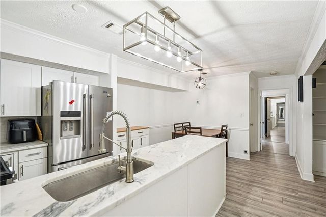 2071 Brian Way, Decatur, GA 30033