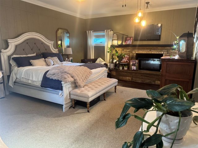 804 N Elm Street, Comanche, TX 76442