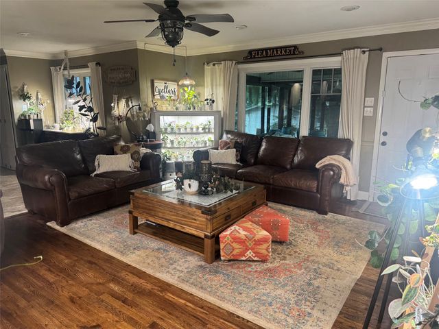 804 N Elm Street, Comanche, TX 76442
