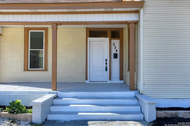 224 E Rische, San Antonio, TX 78204