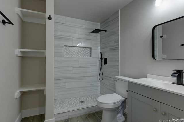 224 E Rische, San Antonio, TX 78204