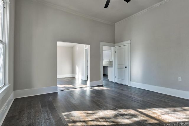 224 E Rische, San Antonio, TX 78204