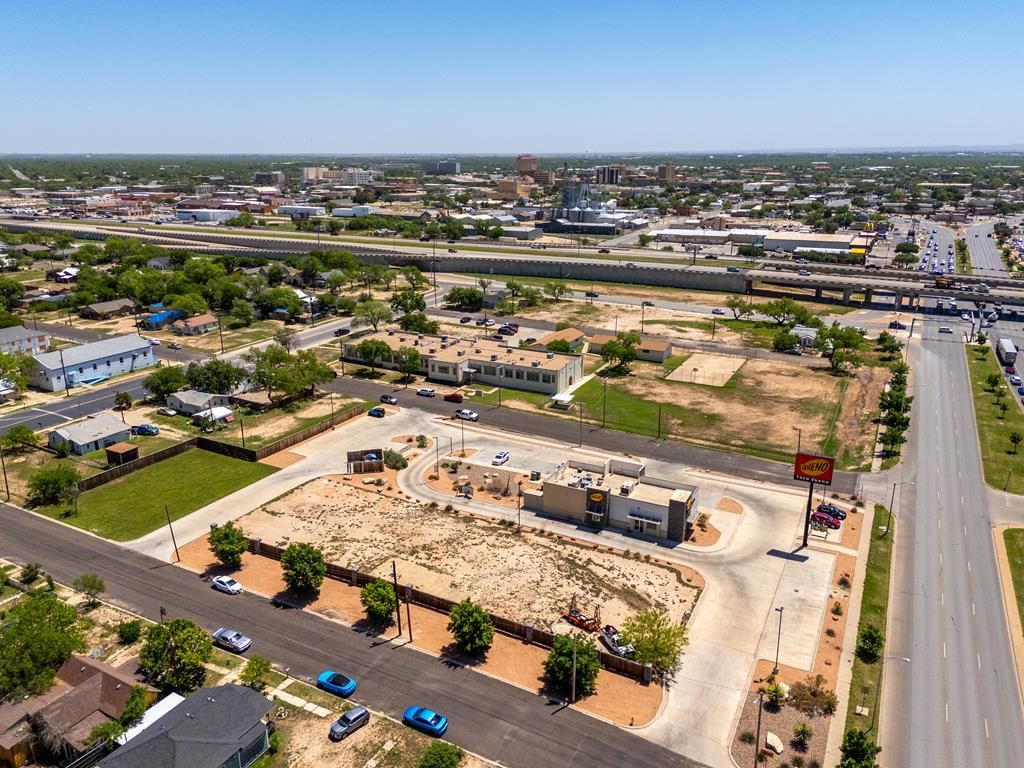 Image 1 of property listing at 330 W 9th St # 4A, San Angelo, TX 76903