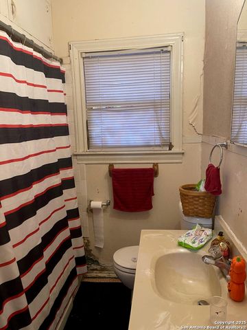 1934 Ridgewood, San Antonio, TX 78201