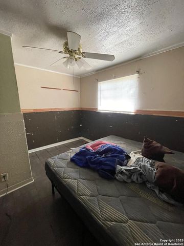 1934 Ridgewood, San Antonio, TX 78201