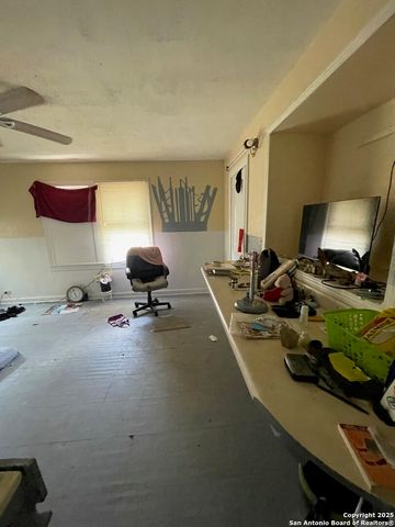 1934 Ridgewood, San Antonio, TX 78201