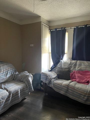 1934 Ridgewood, San Antonio, TX 78201