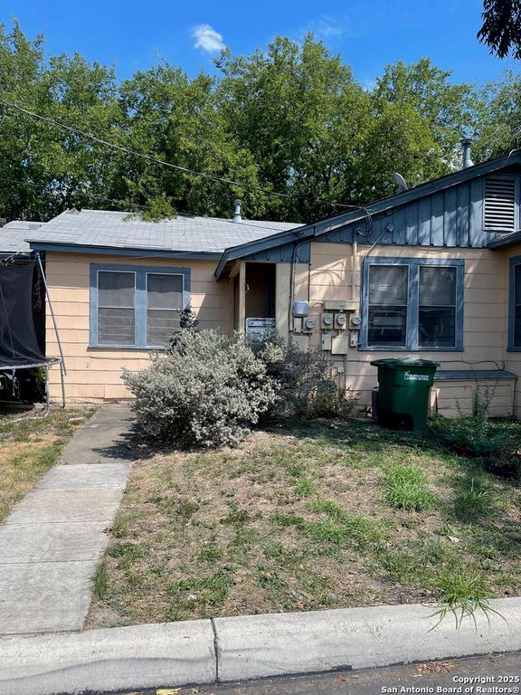 1934 Ridgewood, San Antonio, TX 78201