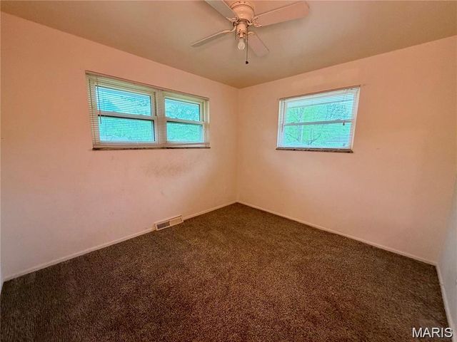 1154 Reale Avenue, St Louis, MO 63138